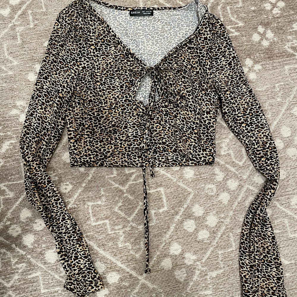 Crop cheetah top